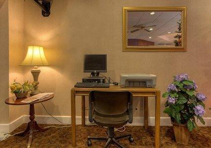 Econo Lodge Inn & Suites Lumberton Business bilde